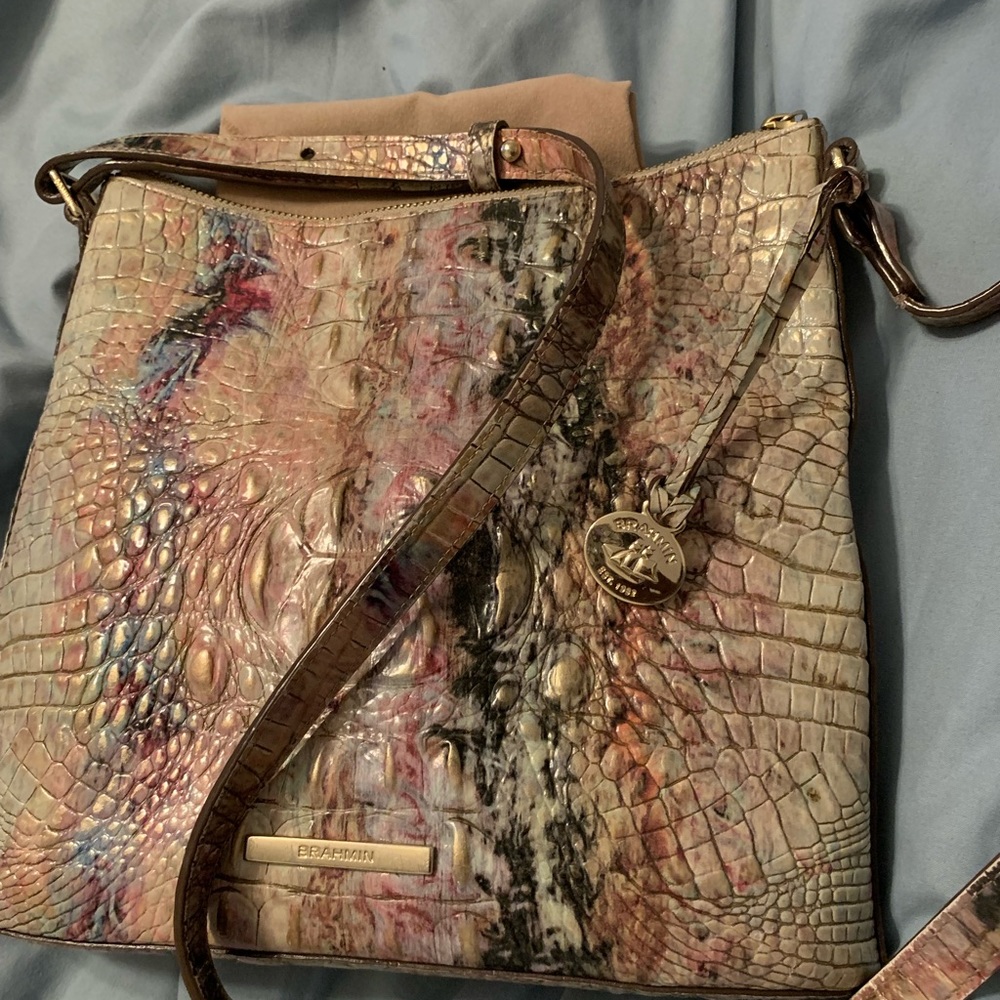 Beautiful Brahmin crossbody